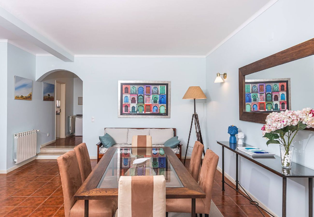 Casa geminada em Amoreira - Golfe e Praia: Casa Familiar em Praia D´el Rey Casa geminada em Amoreira - Golfe e Praia: Casa Familiar em Praia D´el Rey