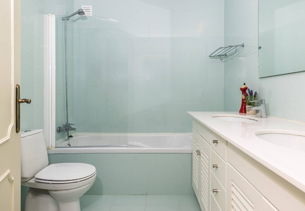 Casa geminada em Amoreira - Golfe e Praia: Casa Familiar em Praia D´el Rey Casa geminada em Amoreira - Golfe e Praia: Casa Familiar em Praia D´el Rey