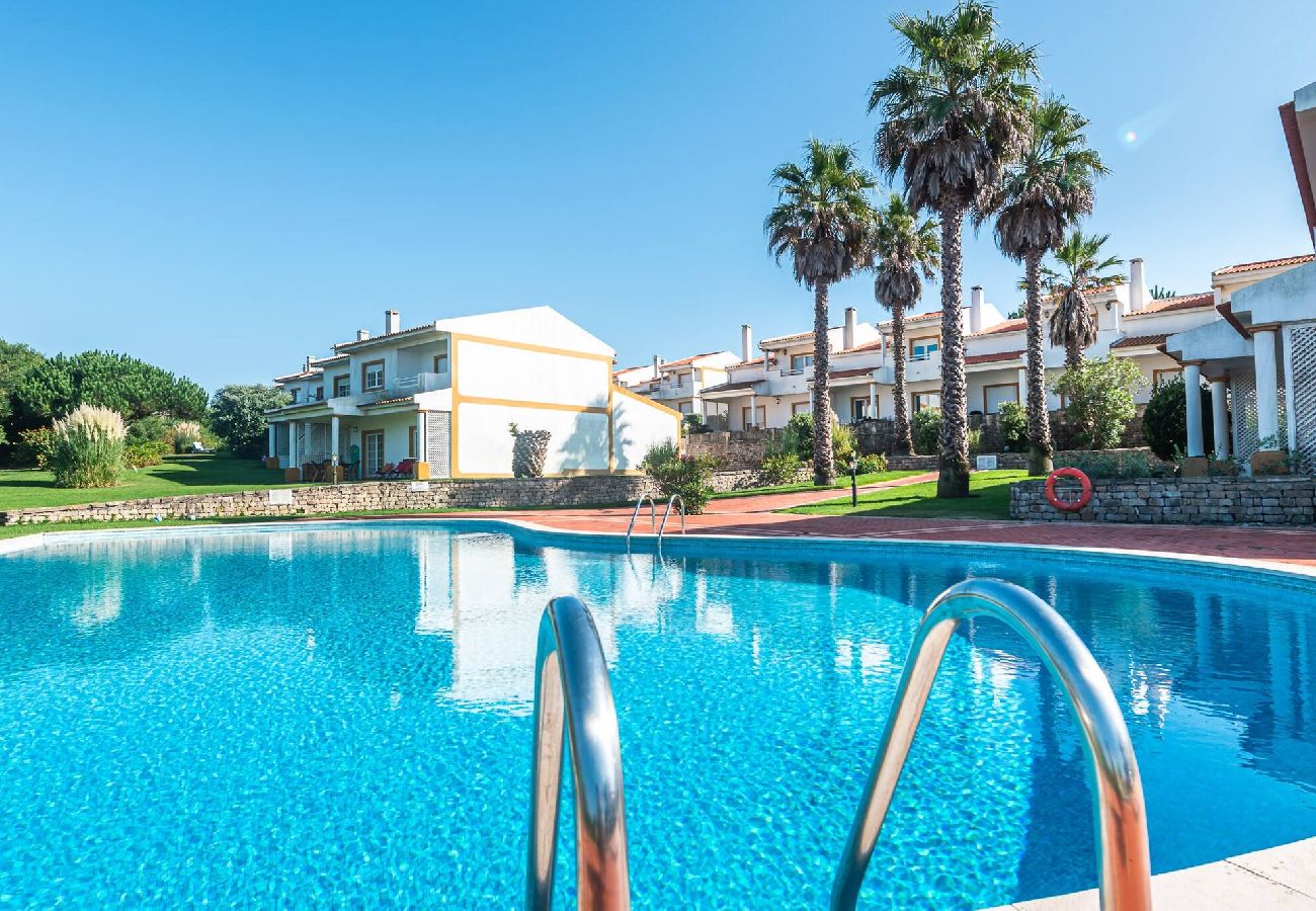 Casa geminada em Amoreira - Golfe e Praia: Casa Familiar em Praia D´el Rey Casa geminada em Amoreira - Golfe e Praia: Casa Familiar em Praia D´el Rey