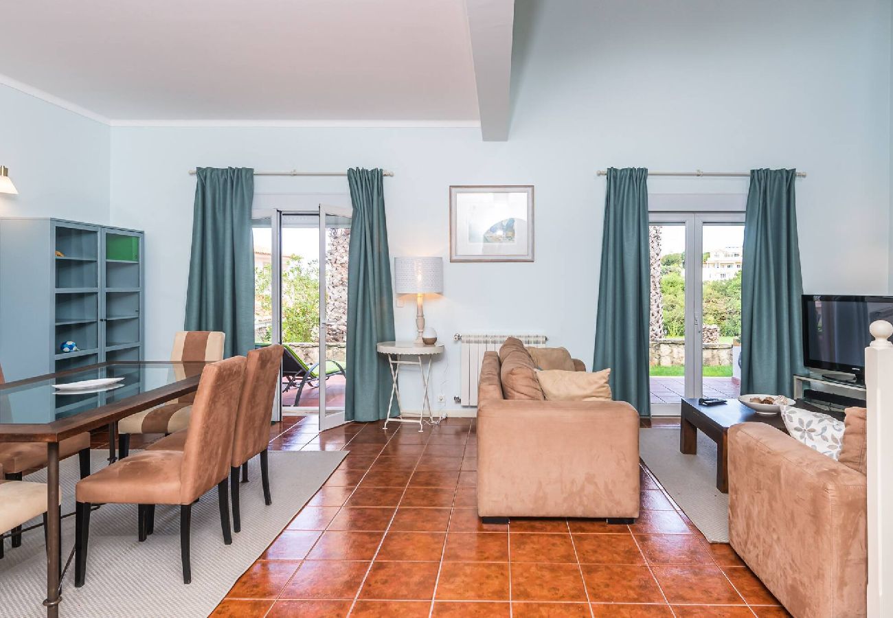 Casa geminada em Amoreira - Golfe e Praia: Casa Familiar em Praia D´el Rey Casa geminada em Amoreira - Golfe e Praia: Casa Familiar em Praia D´el Rey