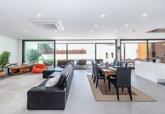 Casa em Azeitão - Luxurious Spacious home - Azeitão, Setúbal Casa em Azeitão - Luxurious Spacious home - Azeitão, Setúbal