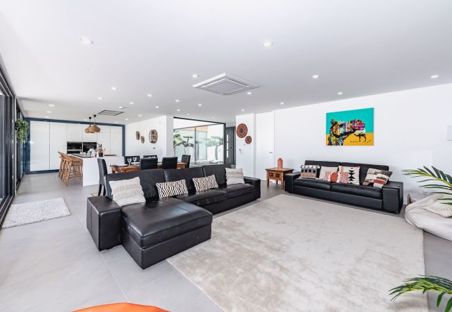 Casa em Azeitão - Luxurious Spacious home - Azeitão, Setúbal Casa em Azeitão - Luxurious Spacious home - Azeitão, Setúbal