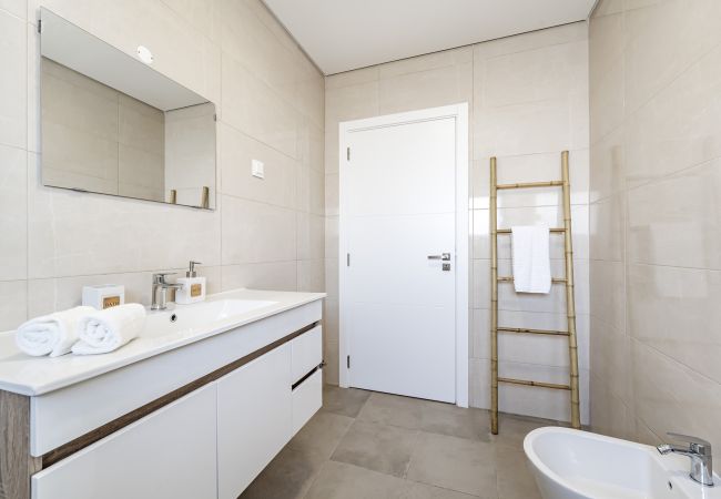 Casa em Fernão Ferro - The Fruitful Vine Fernao Ferro- Relaxing & Serene Casa em Fernão Ferro - The Fruitful Vine Fernao Ferro- Relaxing & Serene