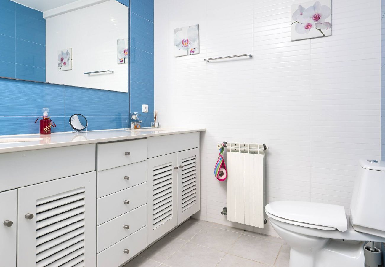 Terraced House in Amoreira - Golfe e Praia: Casa Familiar em Praia D´el Rey Terraced House in Amoreira - Golfe e Praia: Casa Familiar em Praia D´el Rey