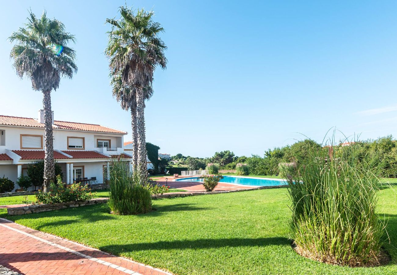 Terraced House in Amoreira - Golfe e Praia: Casa Familiar em Praia D´el Rey Terraced House in Amoreira - Golfe e Praia: Casa Familiar em Praia D´el Rey