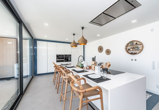 House in Azeitão - Luxurious Spacious home - Azeitão, Setúbal House in Azeitão - Luxurious Spacious home - Azeitão, Setúbal