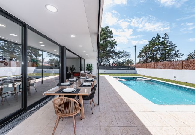 House in Azeitão - Luxurious Spacious home - Azeitão, Setúbal House in Azeitão - Luxurious Spacious home - Azeitão, Setúbal