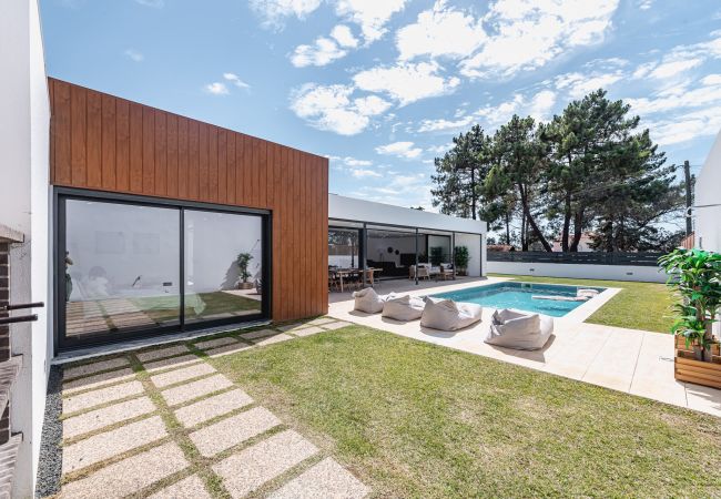 House in Azeitão - Luxurious Spacious home - Azeitão, Setúbal House in Azeitão - Luxurious Spacious home - Azeitão, Setúbal