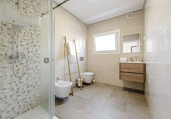 House in Fernão Ferro - The Fruitful Vine Fernao Ferro- Relaxing & Serene House in Fernão Ferro - The Fruitful Vine Fernao Ferro- Relaxing & Serene