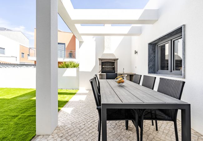 House in Fernão Ferro - The Fruitful Vine Fernao Ferro- Relaxing & Serene House in Fernão Ferro - The Fruitful Vine Fernao Ferro- Relaxing & Serene