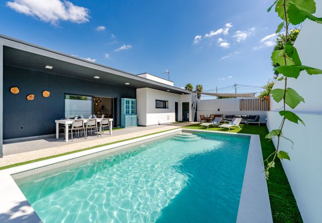 Bungalow in Azeitão - Casa Alzaitun Azeitão, Portugal Bungalow in Azeitão - Casa Alzaitun Azeitão, Portugal