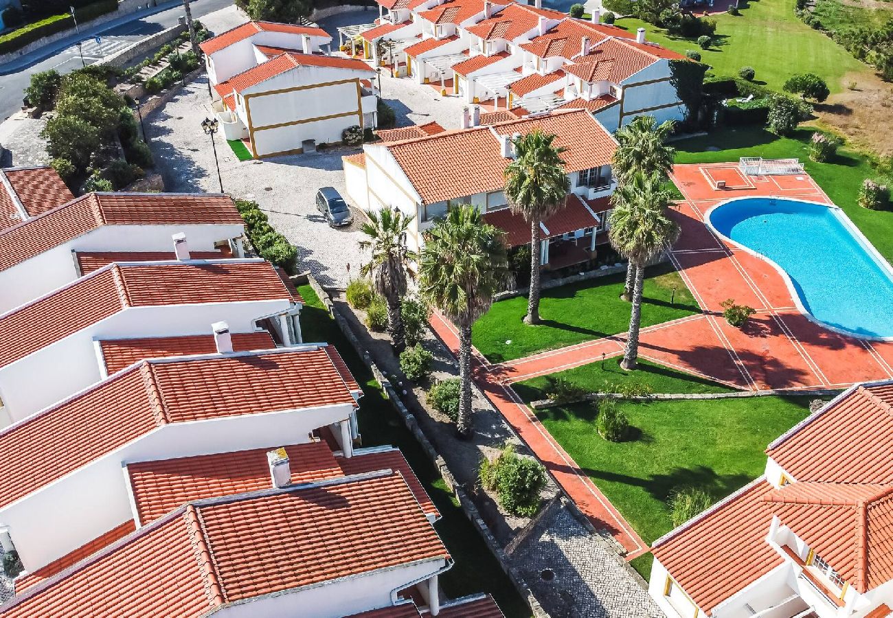 Casa adosada en Amoreira - Golfe e Praia: Casa Familiar em Praia D´el Rey Casa adosada en Amoreira - Golfe e Praia: Casa Familiar em Praia D´el Rey