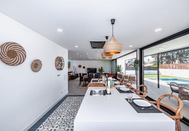 Casa en Azeitão - Luxurious Spacious home - Azeitão, Setúbal Casa en Azeitão - Luxurious Spacious home - Azeitão, Setúbal