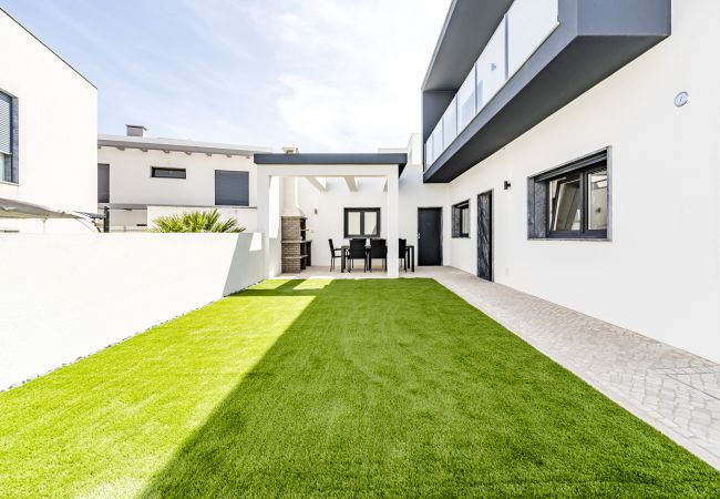 Casa en Fernão Ferro - The Fruitful Vine Fernao Ferro- Relaxing & Serene Casa en Fernão Ferro - The Fruitful Vine Fernao Ferro- Relaxing & Serene