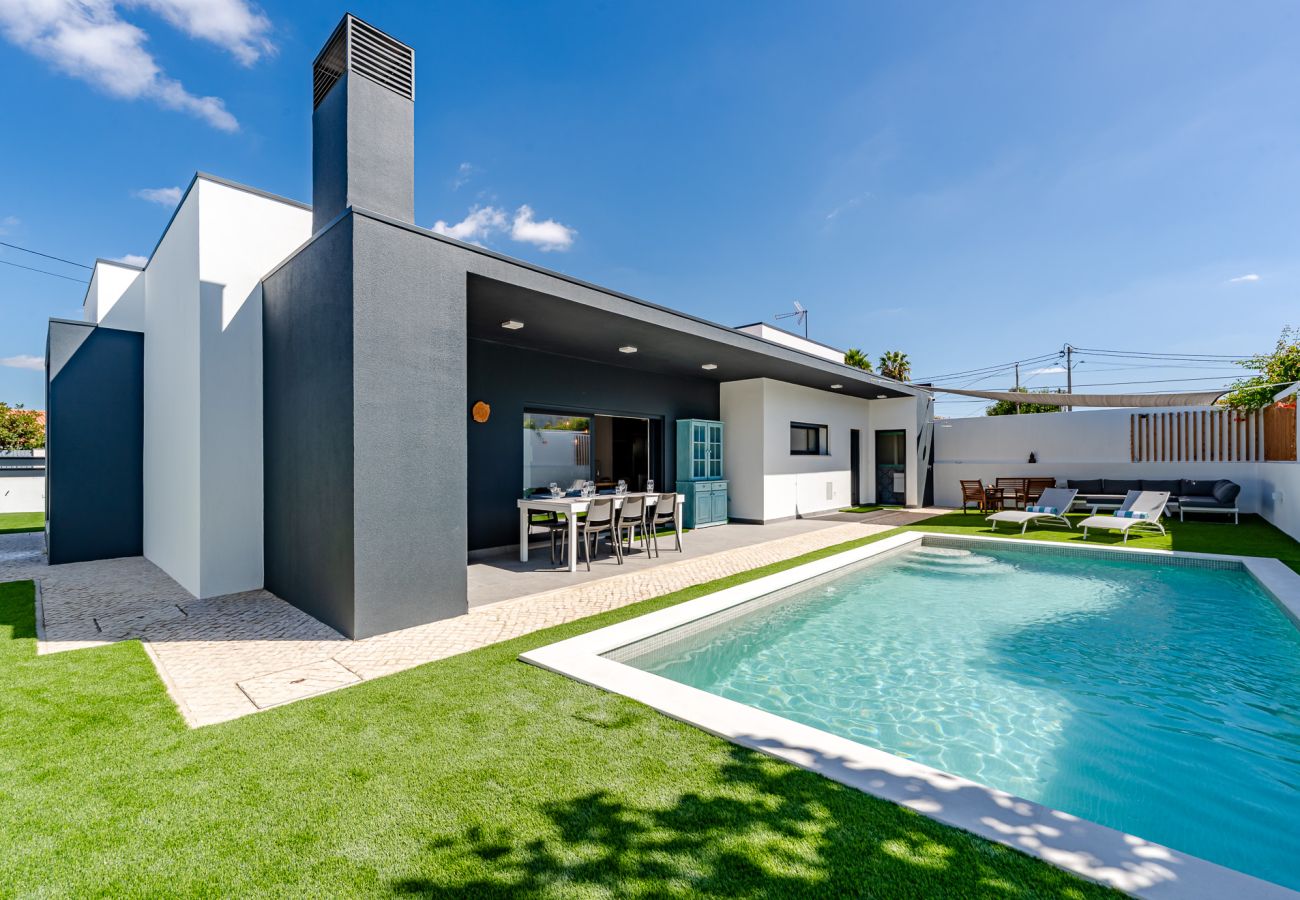 Bungalow en Azeitão - Casa Alzaitun Azeitão, Portugal Bungalow en Azeitão - Casa Alzaitun Azeitão, Portugal