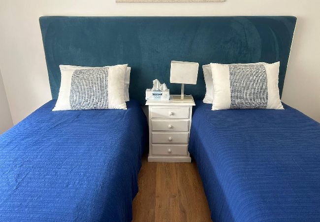 Maison mitoyenne à Amoreira - Golfe e Praia: Casa Familiar em Praia D´el Rey Maison mitoyenne à Amoreira - Golfe e Praia: Casa Familiar em Praia D´el Rey