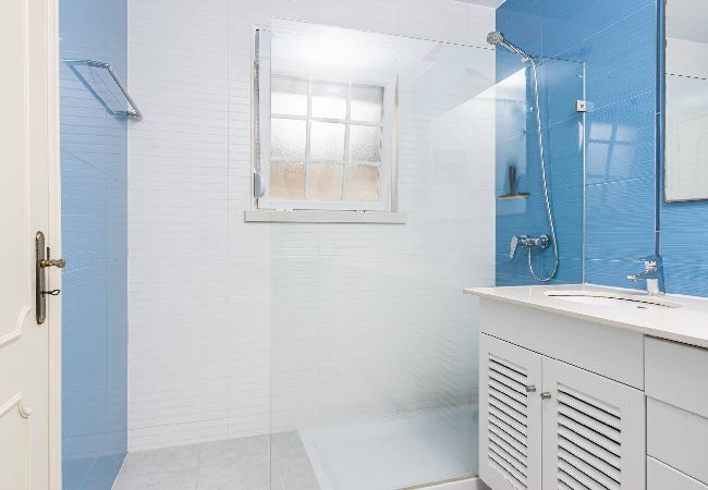 Maison mitoyenne à Amoreira - Golfe e Praia: Casa Familiar em Praia D´el Rey Maison mitoyenne à Amoreira - Golfe e Praia: Casa Familiar em Praia D´el Rey