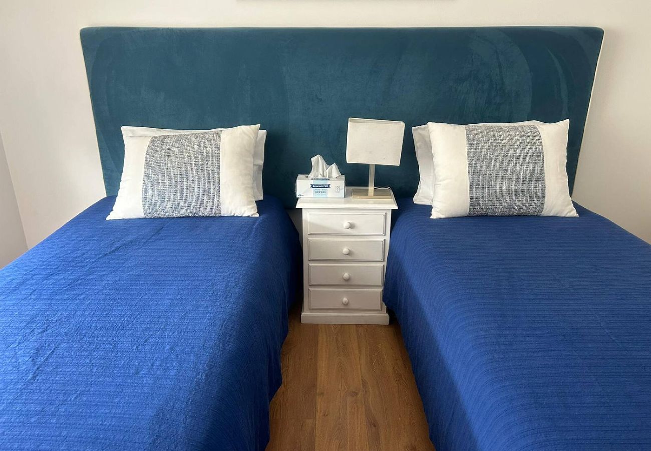 Maison mitoyenne à Amoreira - Golfe e Praia: Casa Familiar em Praia D´el Rey Maison mitoyenne à Amoreira - Golfe e Praia: Casa Familiar em Praia D´el Rey