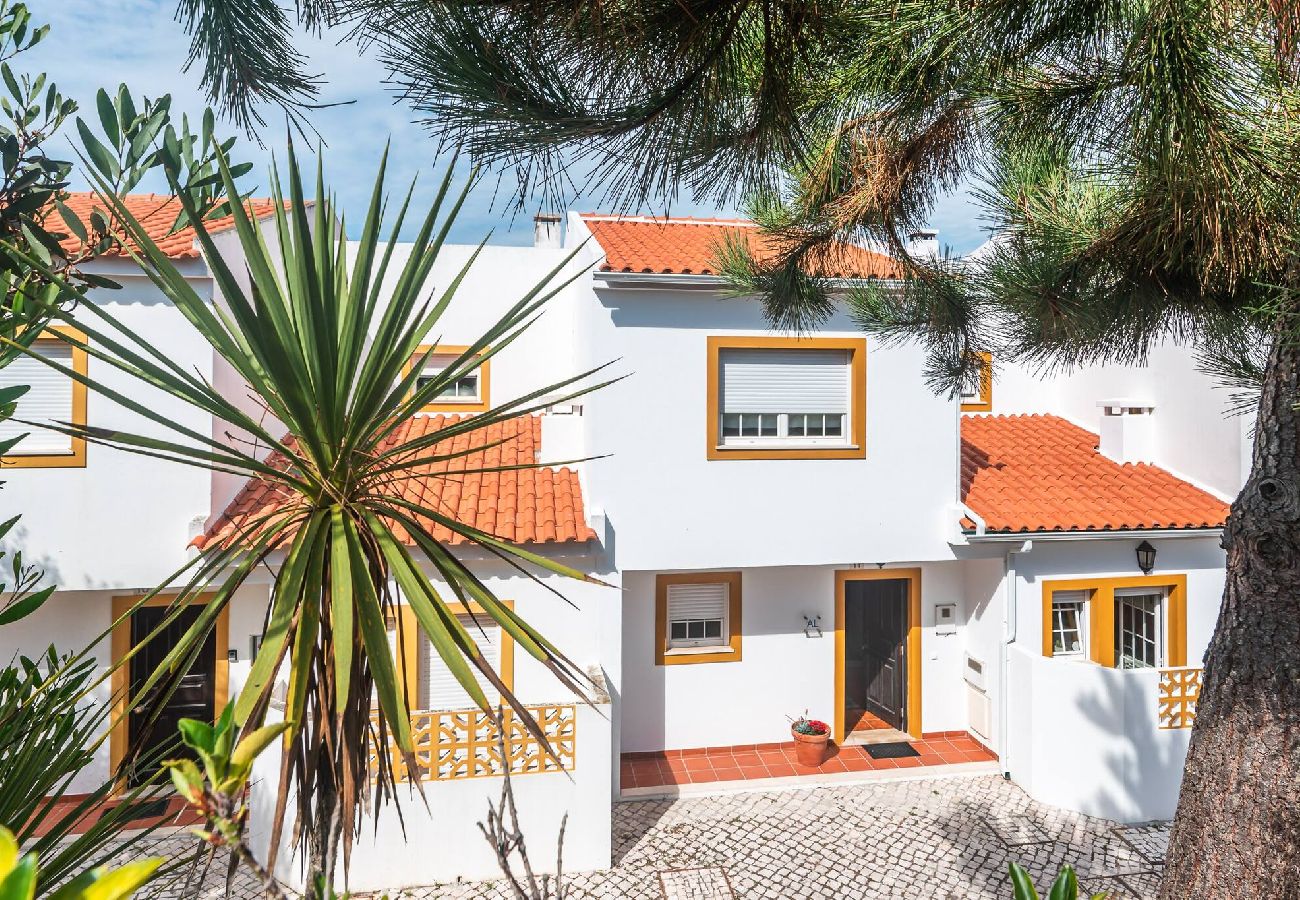 Maison mitoyenne à Amoreira - Golfe e Praia: Casa Familiar em Praia D´el Rey Maison mitoyenne à Amoreira - Golfe e Praia: Casa Familiar em Praia D´el Rey