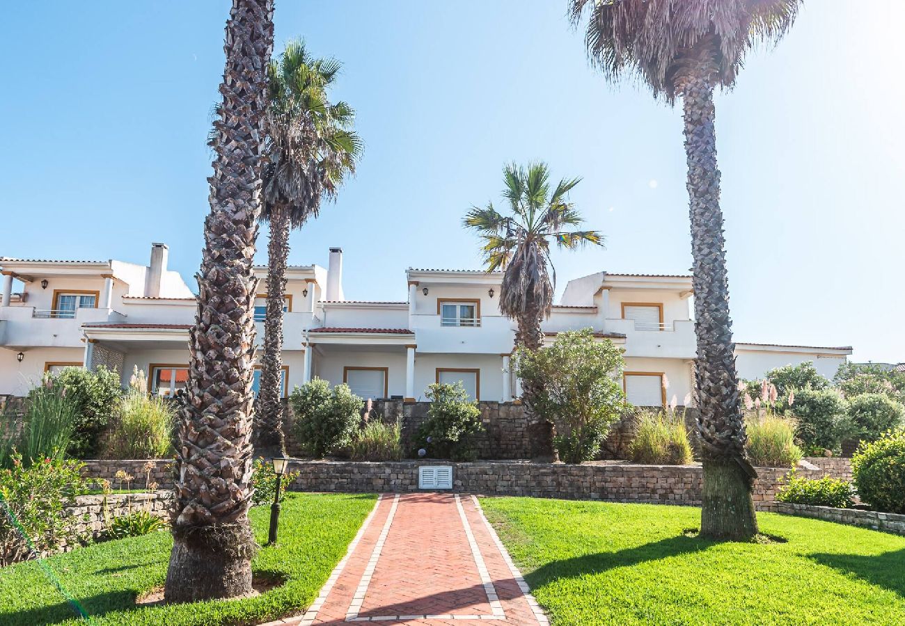 Maison mitoyenne à Amoreira - Golfe e Praia: Casa Familiar em Praia D´el Rey Maison mitoyenne à Amoreira - Golfe e Praia: Casa Familiar em Praia D´el Rey