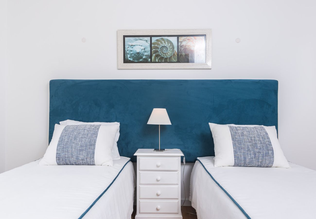 Maison mitoyenne à Amoreira - Golfe e Praia: Casa Familiar em Praia D´el Rey Maison mitoyenne à Amoreira - Golfe e Praia: Casa Familiar em Praia D´el Rey